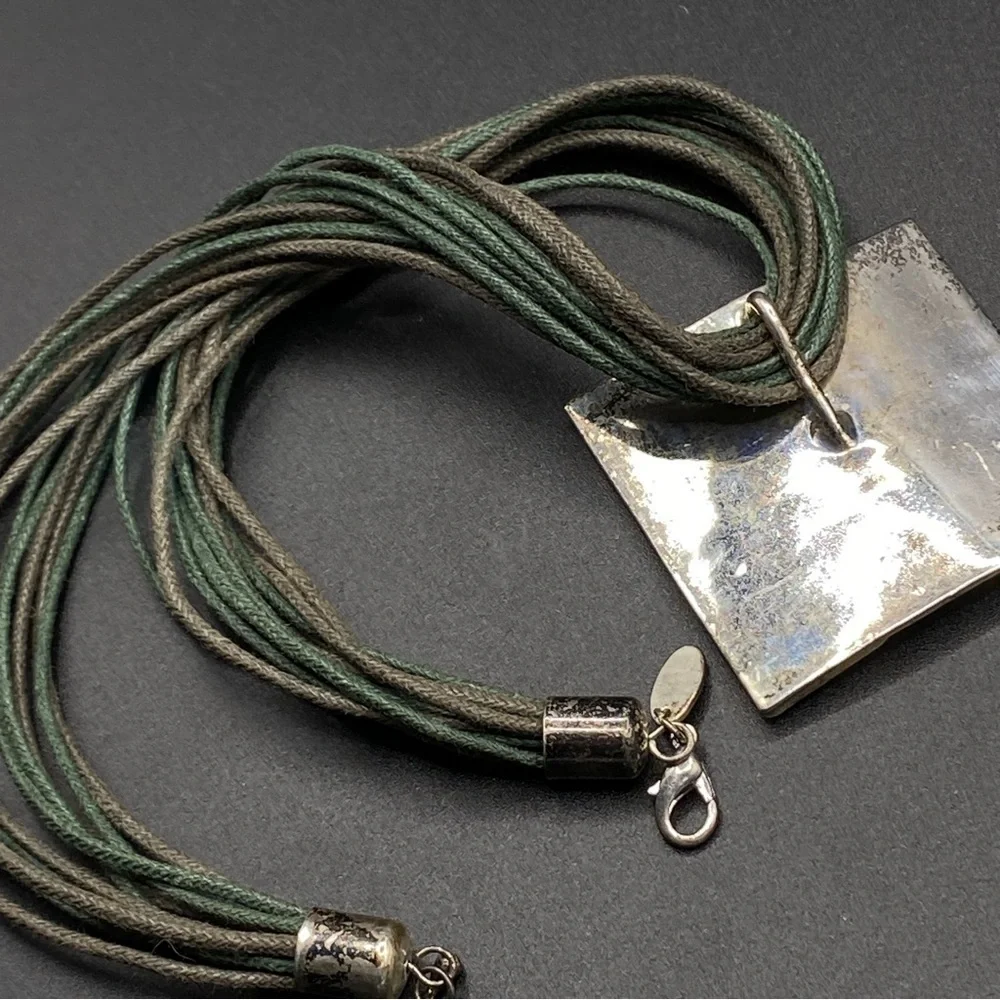 LBMDJ Enameled Green Corded Necklace Boho Style